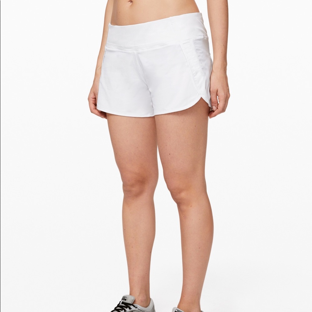 Lululemon Run Times Short 4" White Sz 8